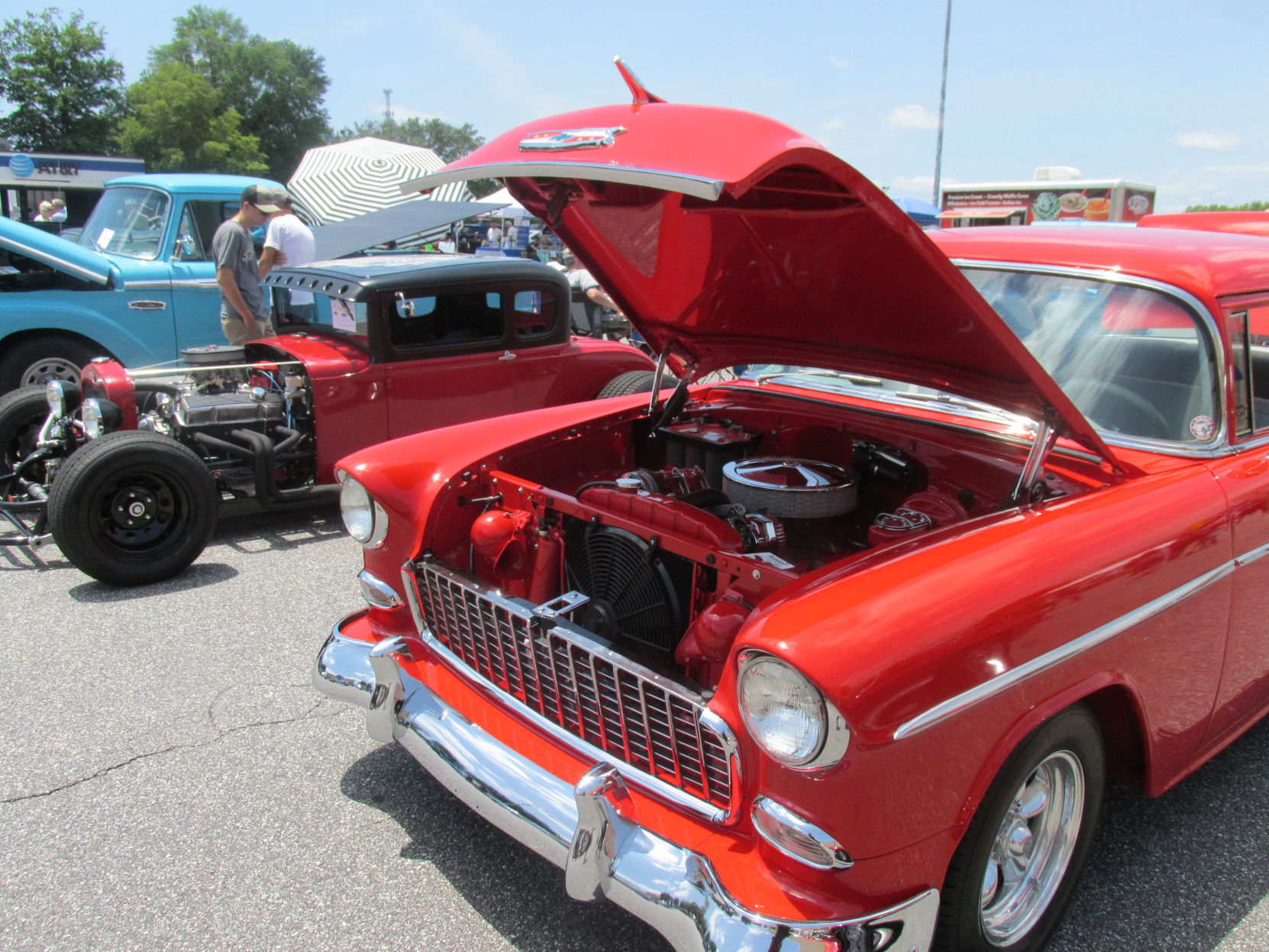 Veteran Car Show (1).JPG